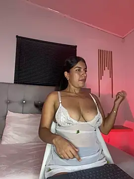 kimmygray10 online show from June 3, 6:24 pm