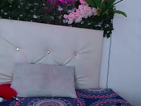 vayolet sexy  online show from April 15, 7:58 pm