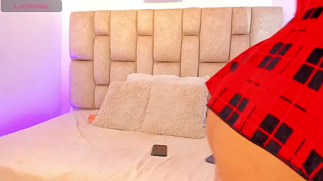 scarletmonroee  online show from April 16, 8:08 pm