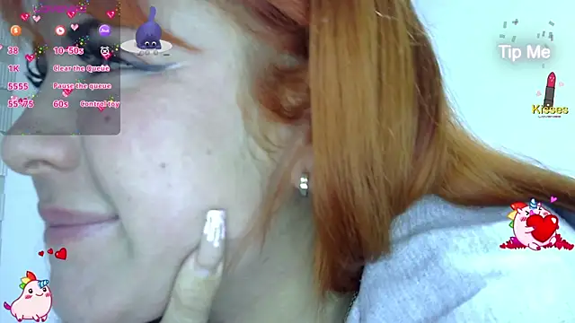 sarahh love online show from April 18, 12:02 am