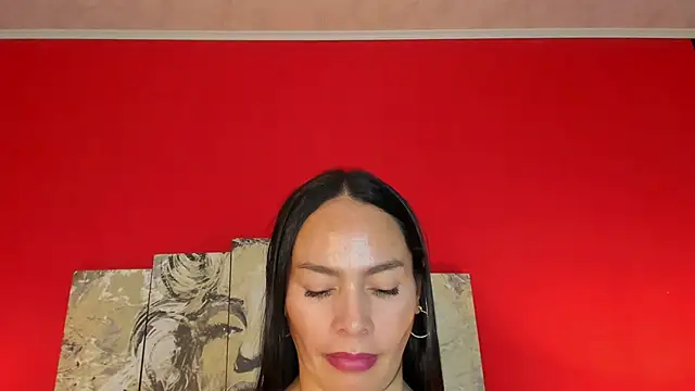 LucianaMadura1 online show from April 17, 9:50 pm