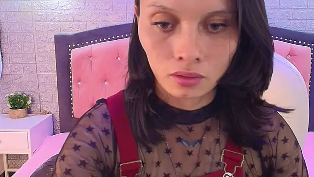 ahmy  online show from April 18, 3:09 am