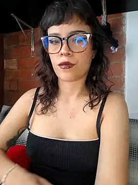 seijaku  online show from April 17, 5:26 pm