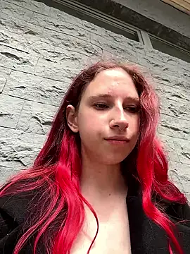 michelle lovique online show from June 4, 8:08 am