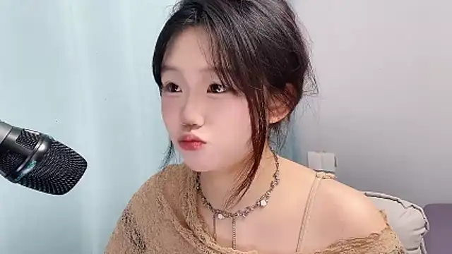 Lilababy00 online show from April 16, 3:18 am