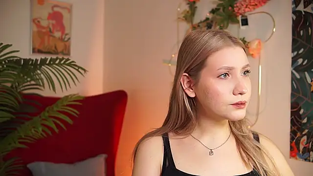 Emilicious online show from April 17, 5:31 am