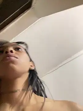 soyriri  online show from April 13, 8:04 am