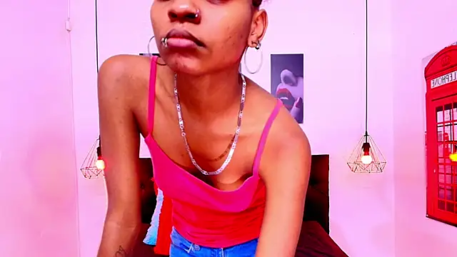hilary banks1 online show from July 18, 6:06 am