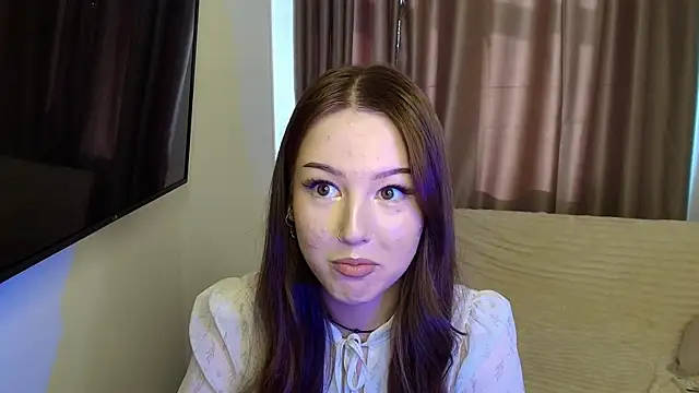 silver girl online show from April 16, 1:39 am