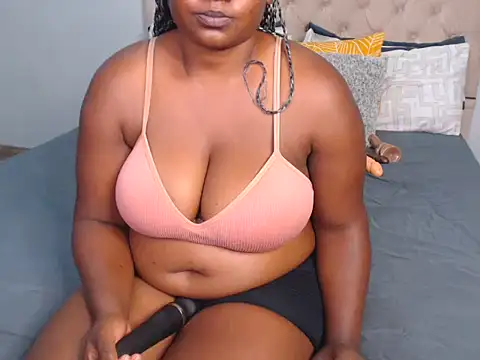 YourWifeyLily online show from April 10, 11:44 pm