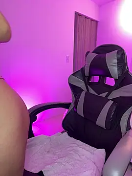 Amatista fire6 online show from April 18, 1:57 pm