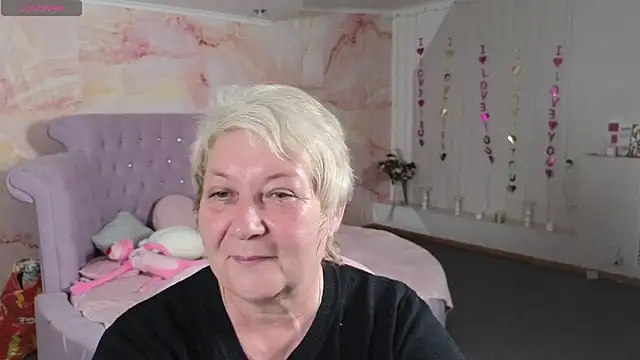 Poppy Pulse online show from April 21, 7:04 am