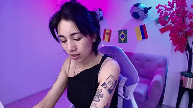 Rainy doll online show from July 13, 11:55 am