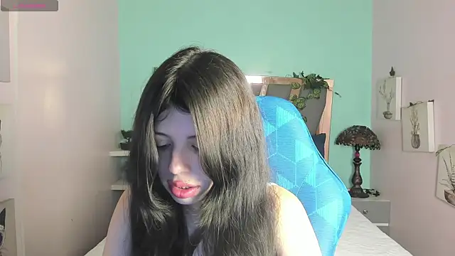 Sophie Copers online show from April 10, 1:28 pm