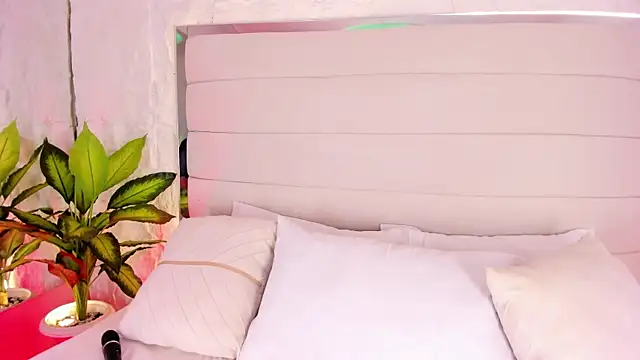 Hayami Li online show from April 15, 12:28 pm