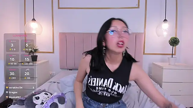 NixShadow online show from April 14, 11:05 pm