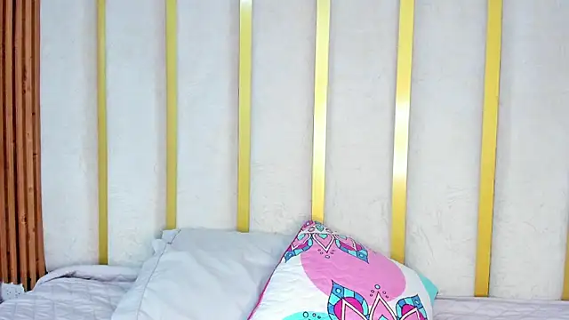 valen petty online show from April 13, 7:25 pm