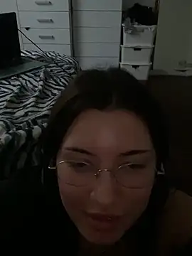 cherryxxox online show from April 18, 7:58 pm