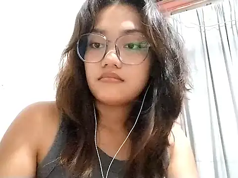 OliviaCarchi online show from April 16, 10:15 am