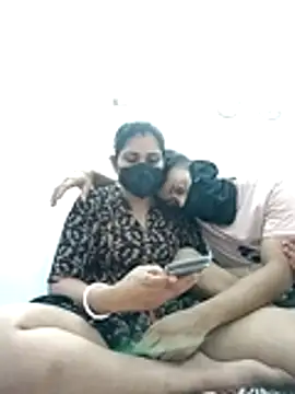 hornycouple096 online show from April 18, 7:07 pm