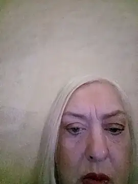 Julia20X online show from April 18, 3:25 pm