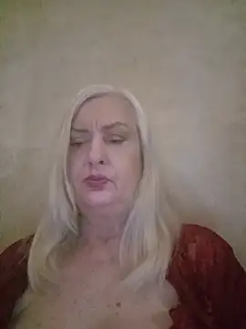 Julia20X online show from June 2, 1:23 pm