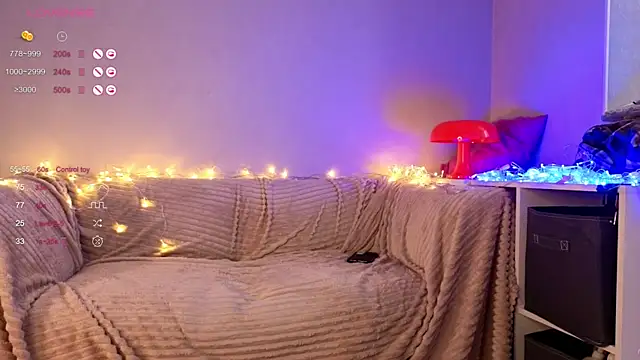 sweetandcuteee online show from April 17, 11:56 am