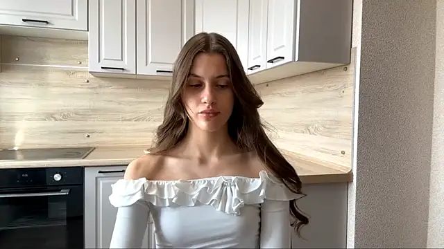 LiseVener online show from April 14, 8:03 am