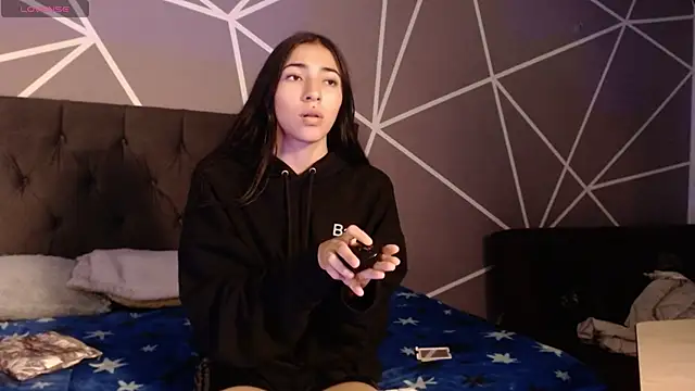 Violett1126 online show from April 15, 5:19 am