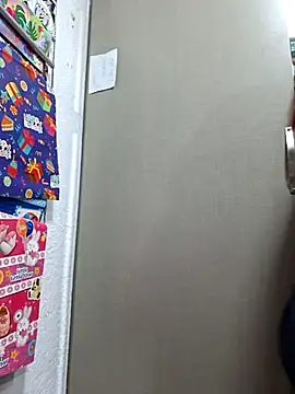 Michell Monrrone online show from April 17, 9:50 pm