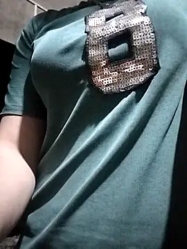 giahan1 online show from April 15, 9:59 pm