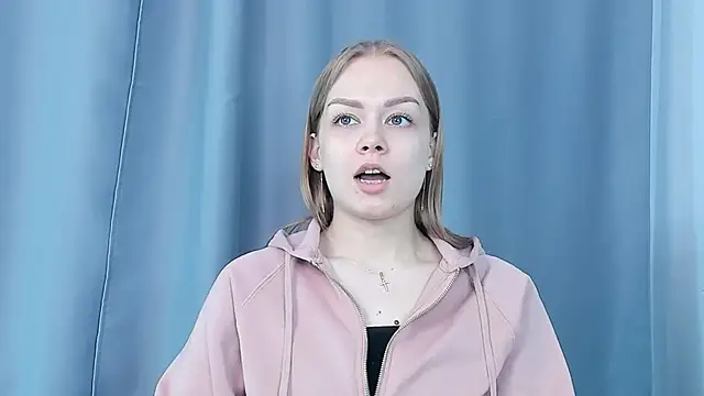 DianneBribiesca online show from April 16, 7:30 am