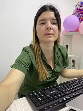 amelia 16 online show from June 4, 2:32 pm