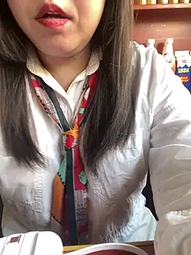 yhan1314 online show from April 18, 1:30 am