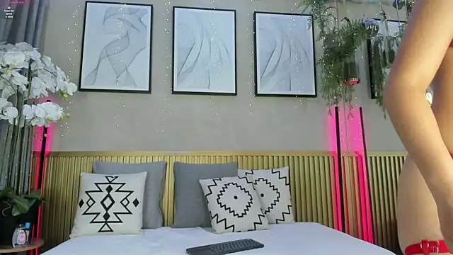 Layla Banks online show from April 16, 8:08 pm