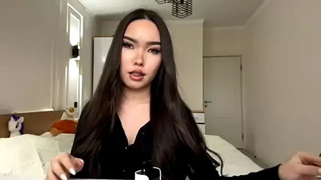 MardellHeavrin online show from April 17, 12:07 pm