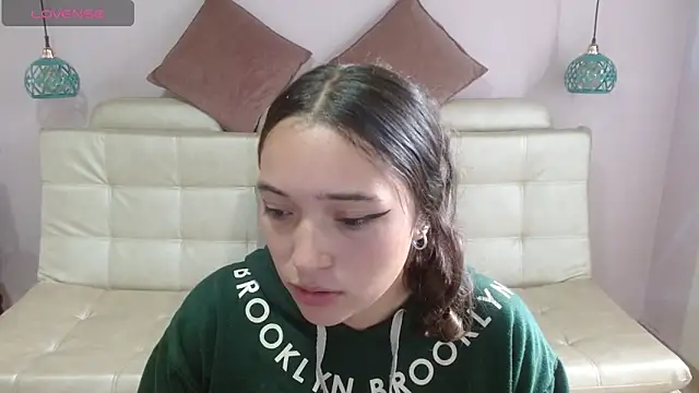 Marianne Cam online show from April 17, 4:20 pm