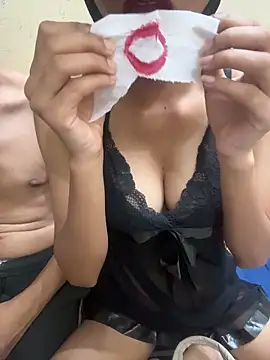 young couple76 online show from April 18, 6:43 pm