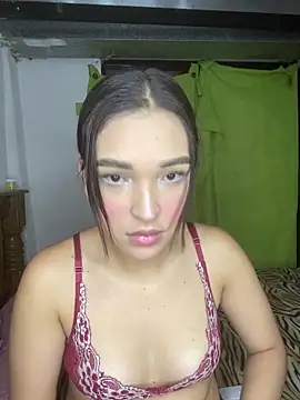 lisa and lian online show from April 23, 9:06 pm