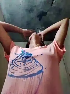 Snapshot of KarlaCherry20 chatting on May 12, 3:15 am KarlaCherry20 online show from May 12, 3:15 am