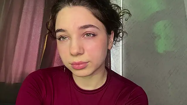 Angeliheee online show from April 17, 1:35 pm