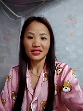  Lyly pussy  online show from April 17, 11:07 pm