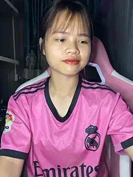 mayha11 online show from April 18, 2:08 pm