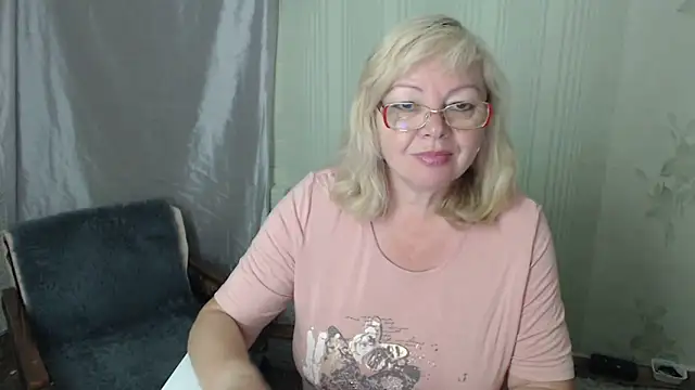 LavandaMay online show from June 21, 8:24 pm