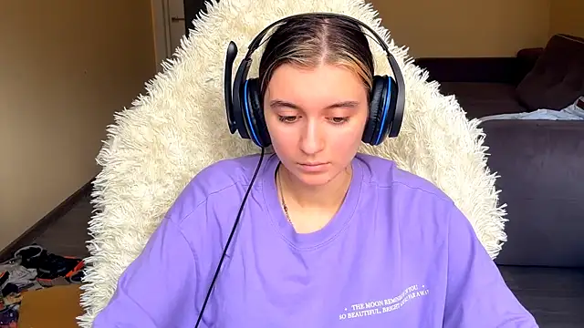 LueIvins online show from April 15, 8:37 am