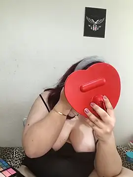 atesli zumra online show from April 17, 12:51 pm