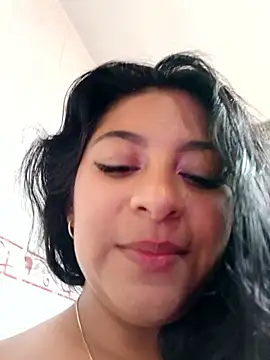 Arianha segura online show from April 15, 7:58 pm