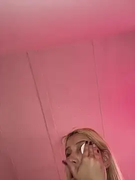 Aliss Taylor1 online show from April 17, 12:40 pm