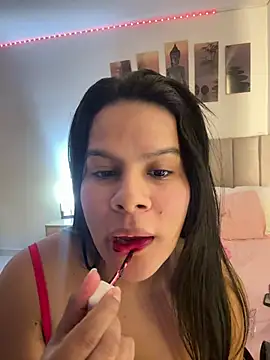 allysonx online show from April 18, 11:59 pm