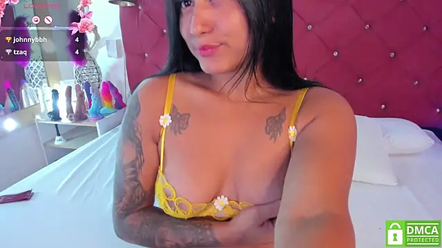 Brenda Kiss  online show from June 4, 7:40 pm